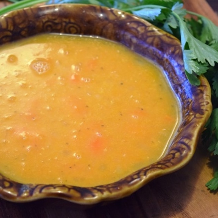 サルチャ入りレンズ豆のスープ